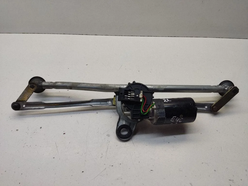 Front wiper linkage and motor 0390241355