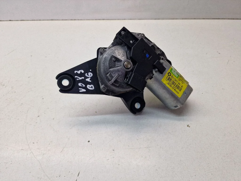 Rear window wiper motor – Chrysler Grand Voyager V (2007-2015)