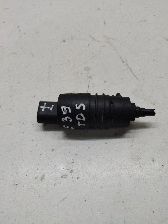 Windscreen/windshield washer pump E13021168