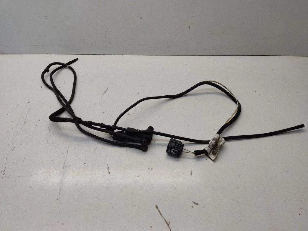 Windscreen/windshield washer pump 1S71K624FE