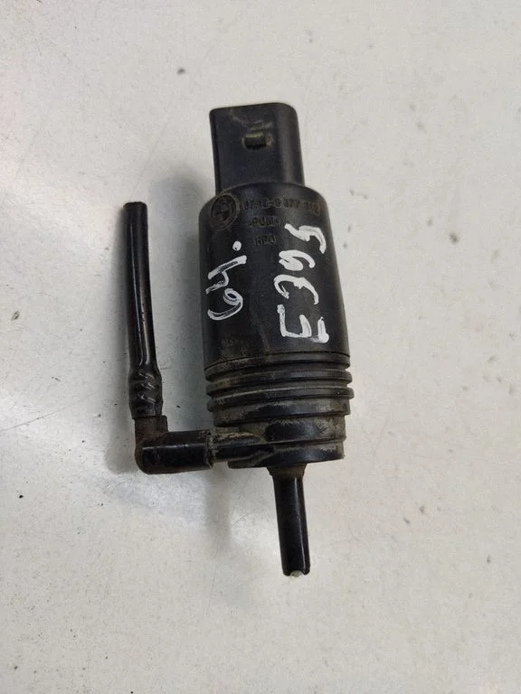 Klaasipesuvedeliku pump (klaaside) 8377612