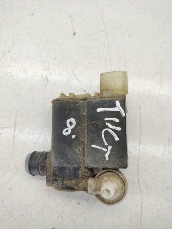 Klaasipesuvedeliku pump (klaaside) 985102C100