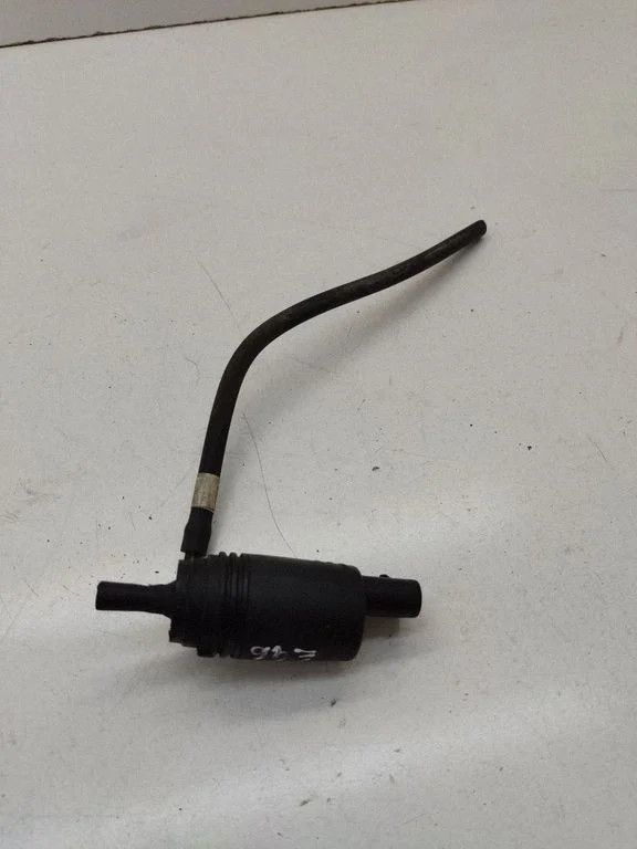 Klaasipesuvedeliku pump (klaaside) 8377612