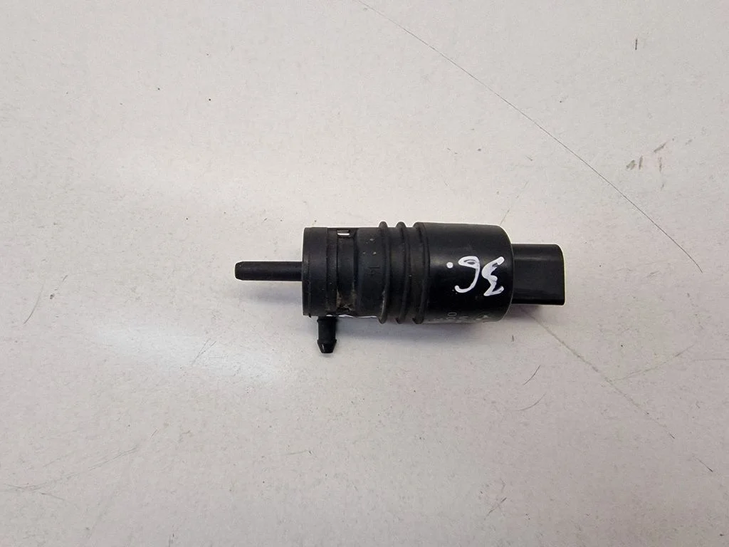 Klaasipesuvedeliku pump (klaaside) 8362154