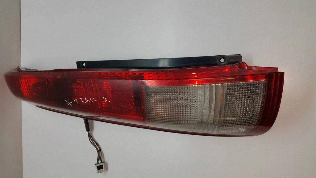Rear/tail lights – Nissan X-Trail T30 (2001-2007)