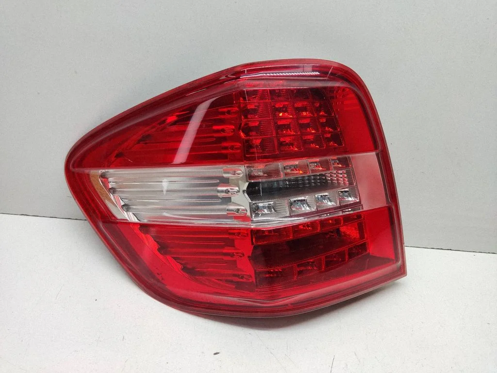 Rear/tail lights – Mercedes-Benz ML-Class W164 (2005-2011)
