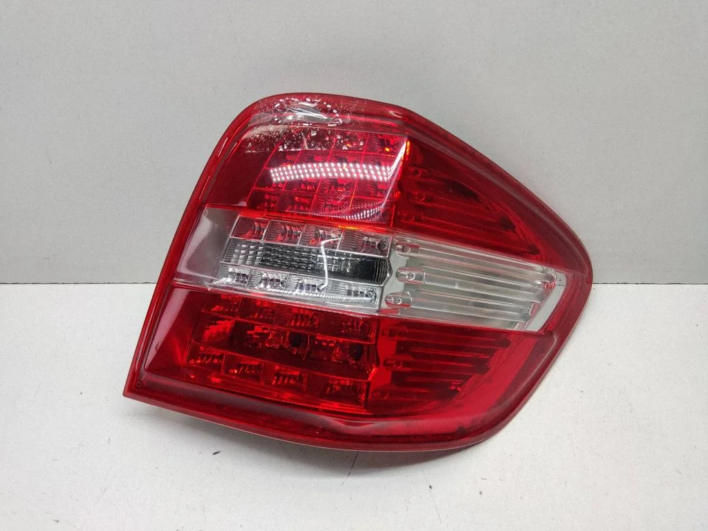 Rear/tail lights – Mercedes-Benz ML-Class W164 (2005-2011)