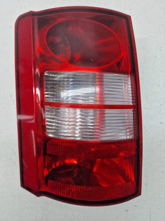 Rear/tail lights 05113203AA