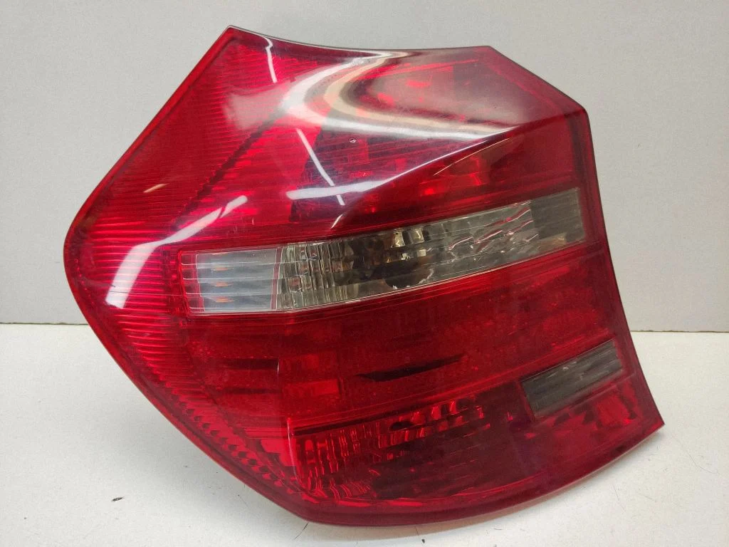 Rear/tail lights 6924501