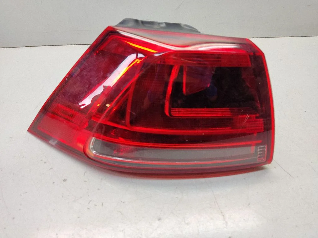 Rear/tail lights – Volkswagen e-Golf (2014-)
