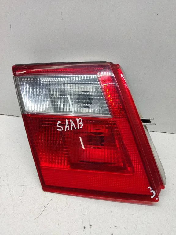 Rear/tail lights UL03316L