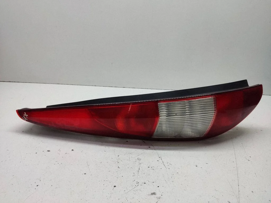 Rear/tail lights 1S7113405C