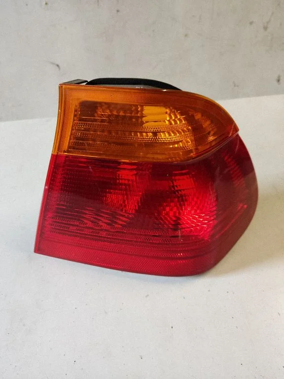 Rear/tail lights 8364922