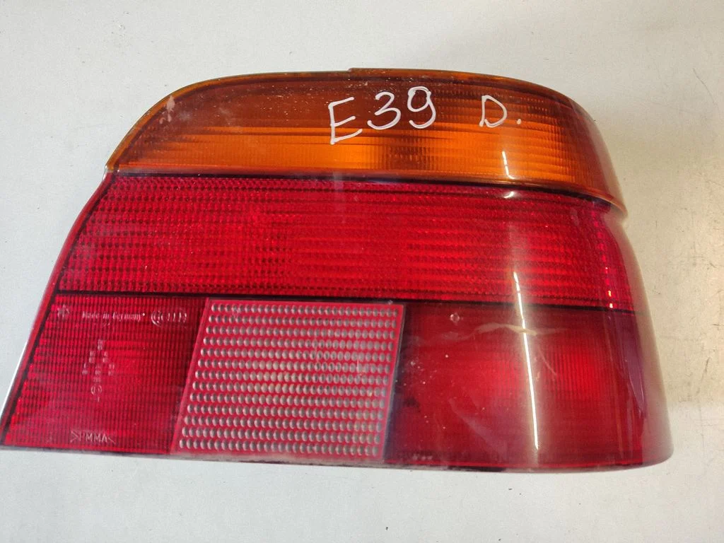 Rear/tail lights 8358032