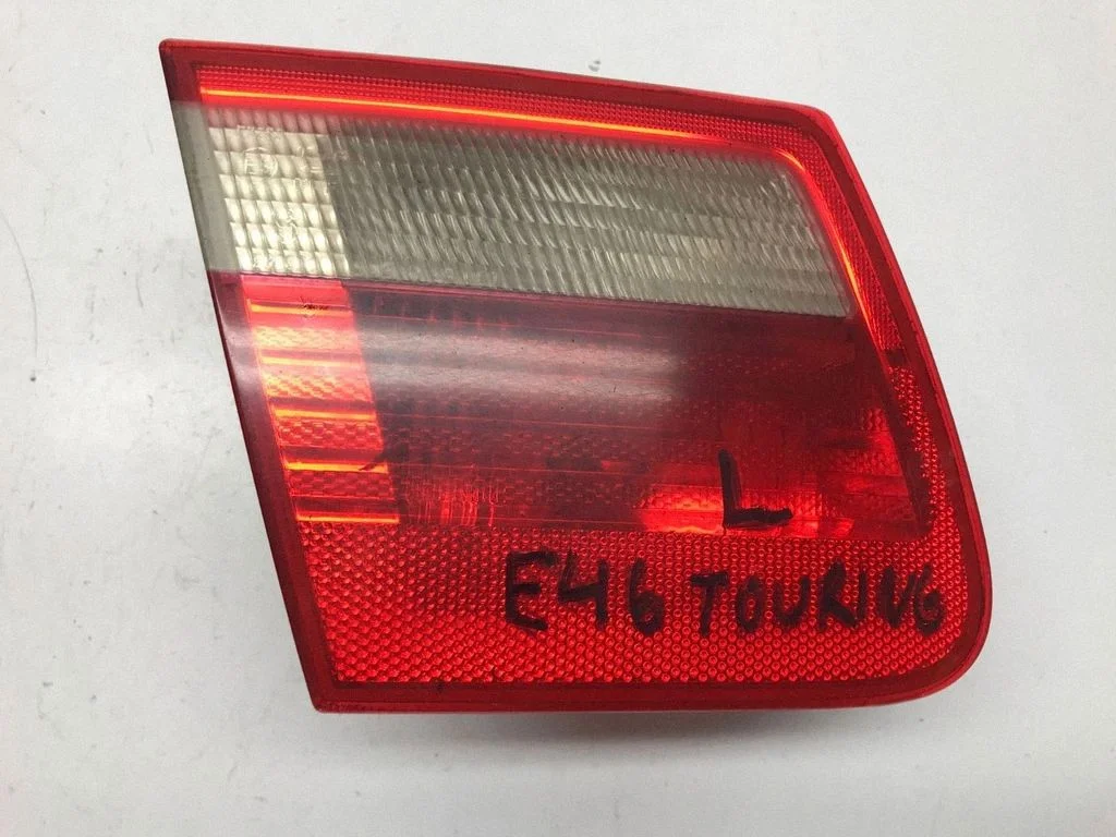 Tailgate rear/tail lights 8374809