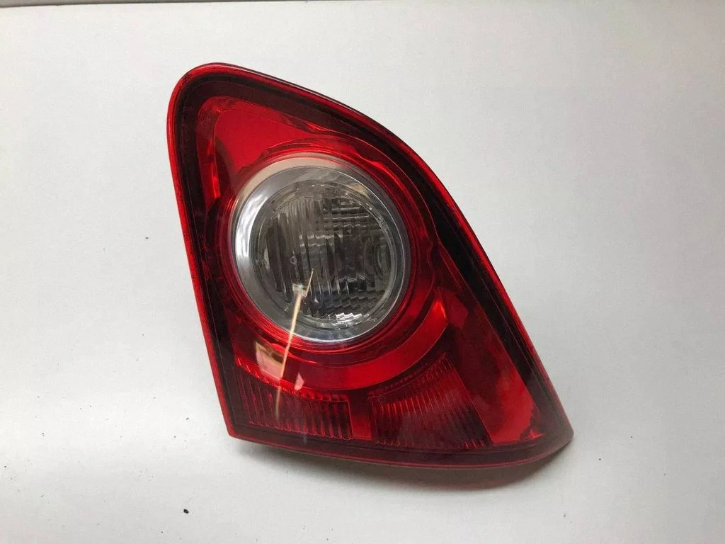 Tagatuli luugil 26550JD800