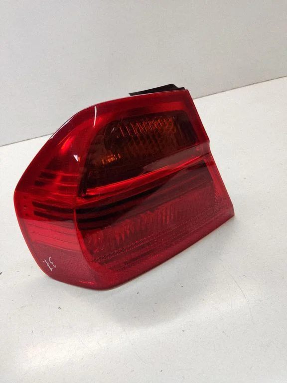 Rear/tail lights 6937457