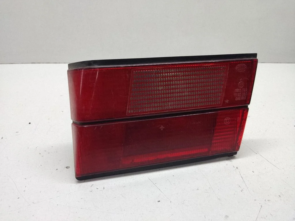 Tailgate rear/tail lights 8769R23