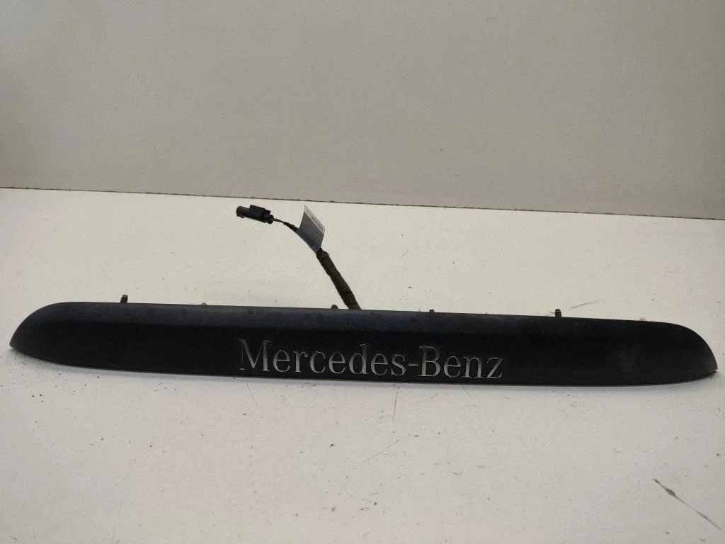 Oświetlenie tablicy rejestracyjnej – Mercedes-Benz Vito Viano W447 (2014-)