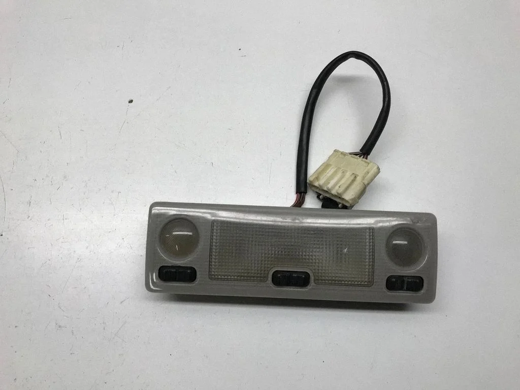 Front seat light 1387385
