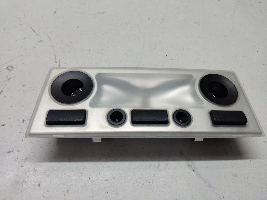 Front seat light 6962058