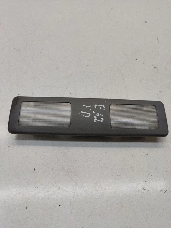 Front seat light – BMW 7 Series E32 (1986-1994)