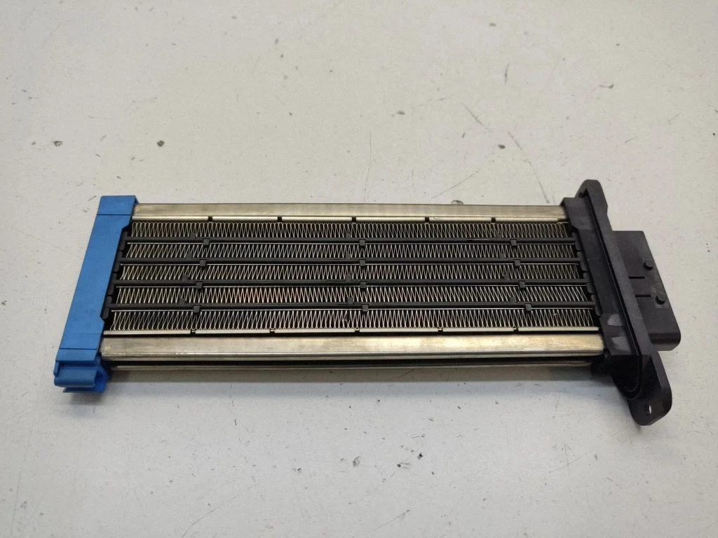 Elektriline salongi küttekeha radiaator H309330010
