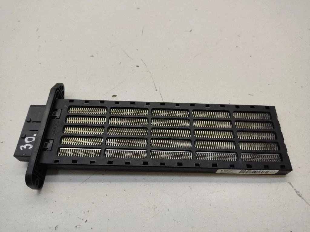 Elektriline salongi küttekeha radiaator 710260390100