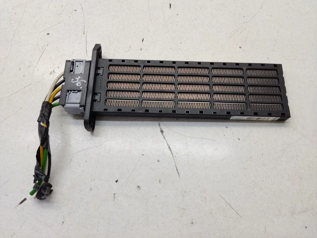 Elektriline salongi küttekeha radiaator 71026039