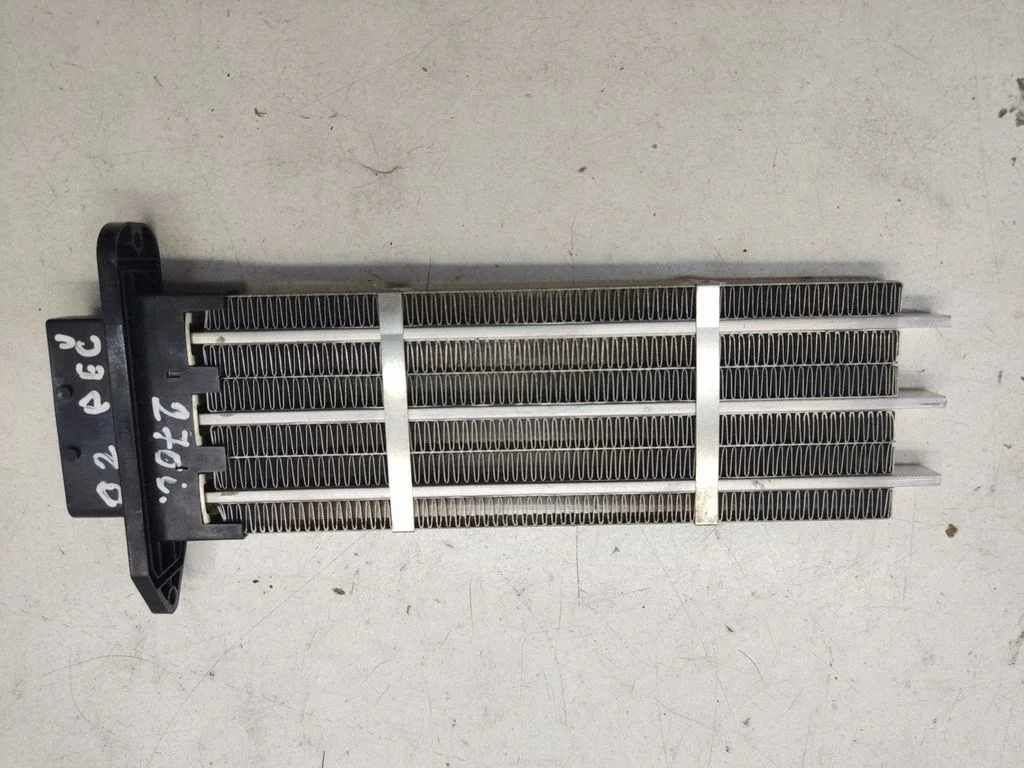 Elektriline salongi küttekeha radiaator 11C16D038