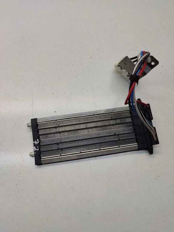 Elektriline salongi küttekeha radiaator – Nissan Qashqai+2 (2008-2010)