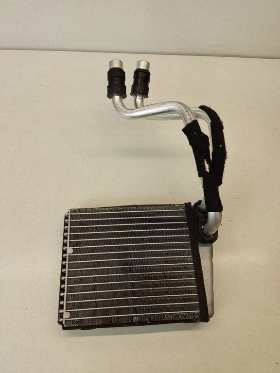 Elektriline salongi küttekeha radiaator 669183