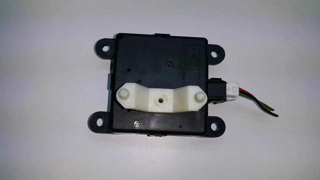 Air flap motor/actuator – Nissan Almera N16 (2000-2010)