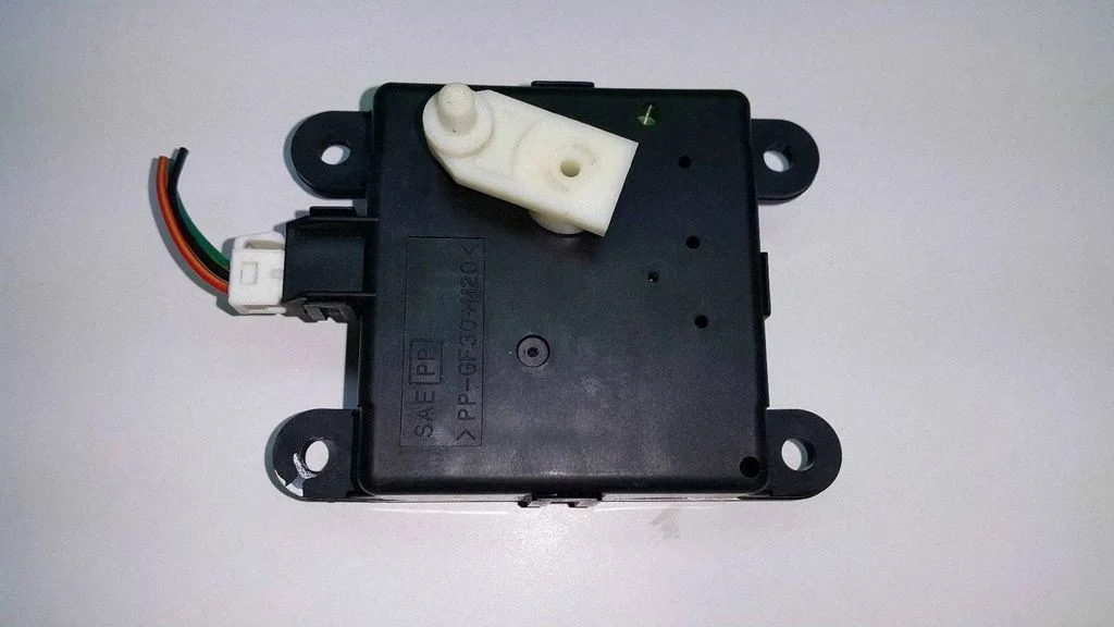 Air flap motor/actuator – Nissan Almera N16 (2000-2010)