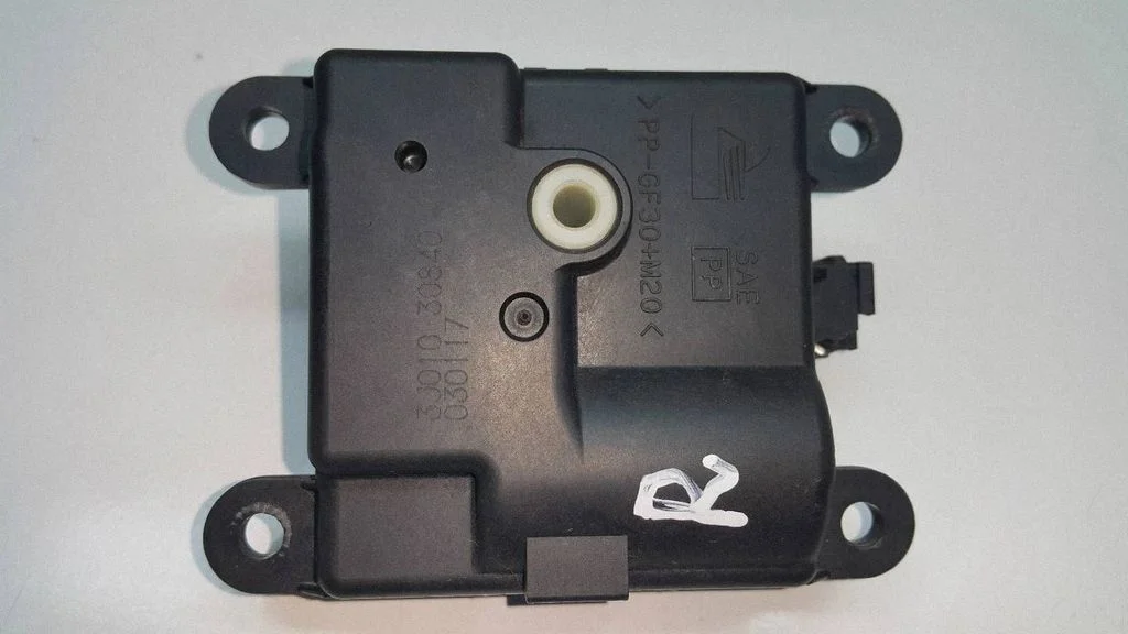 Air flap motor/actuator – Nissan X-Trail T30 (2001-2007)