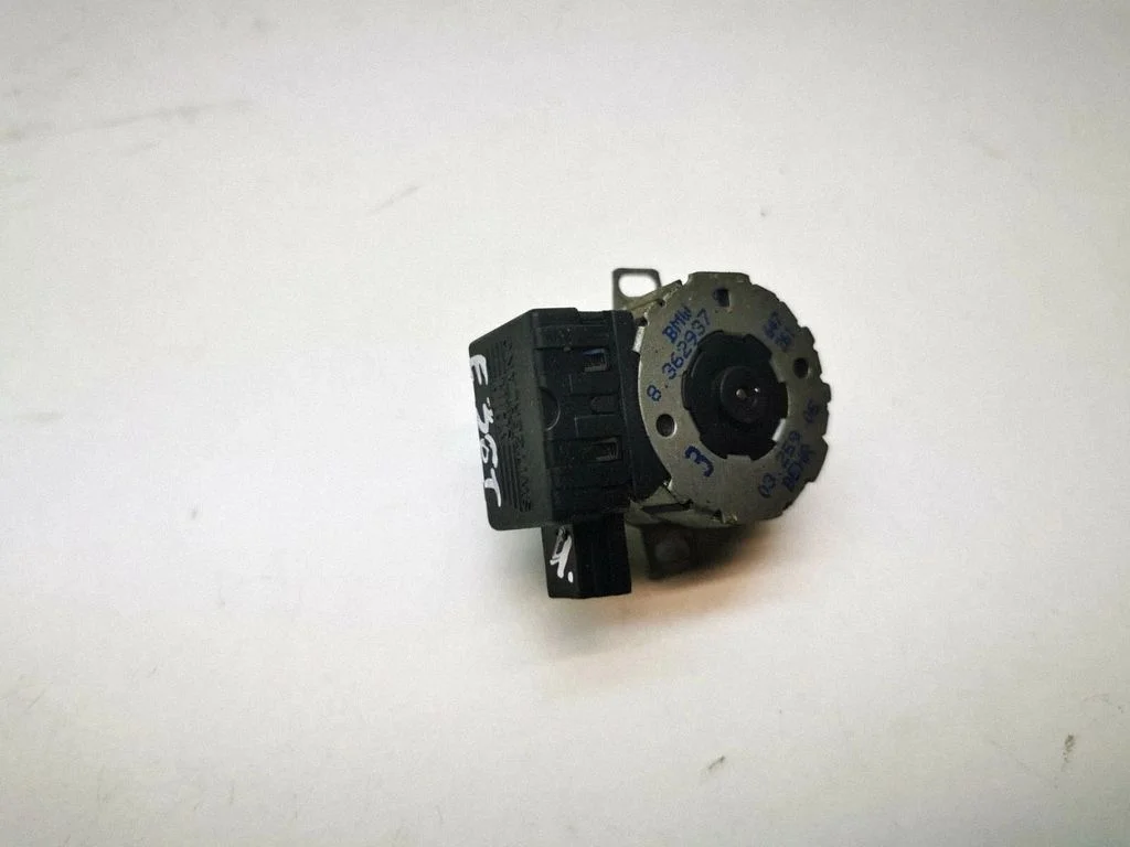 Air flap motor/actuator 8362937