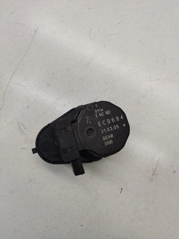 Air flap motor/actuator 6942993