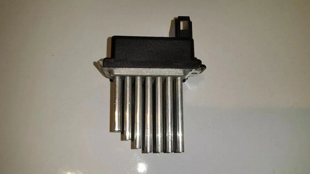 Krāsniņas ventilatora rezistors (reostats) 4B0820521