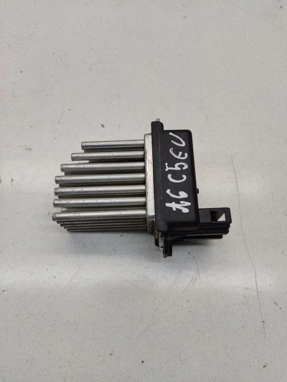Heater blower motor/fan resistor 4BO820521
