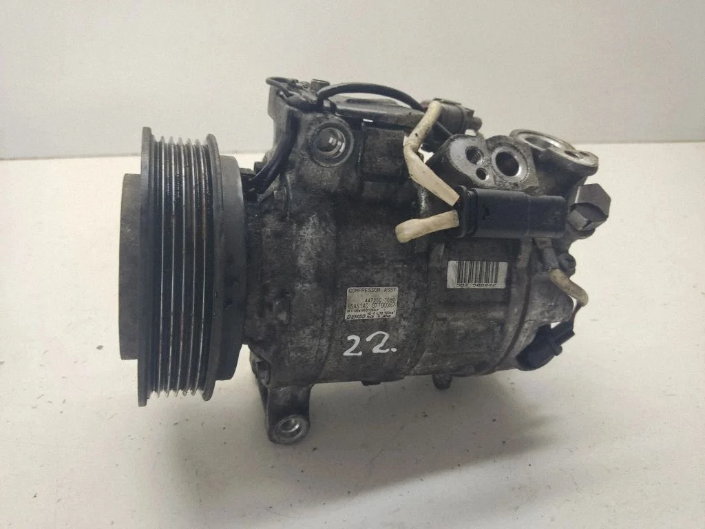 Air conditioning (A/C) compressor (pump) A0008303602