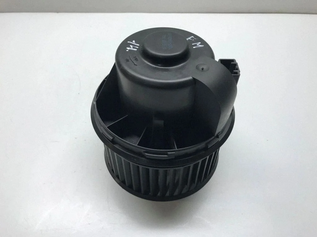 Krāsniņas ventilators/pūtējs 7G9T18456DA