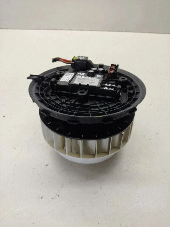Krāsniņas ventilators/pūtējs 0130309002