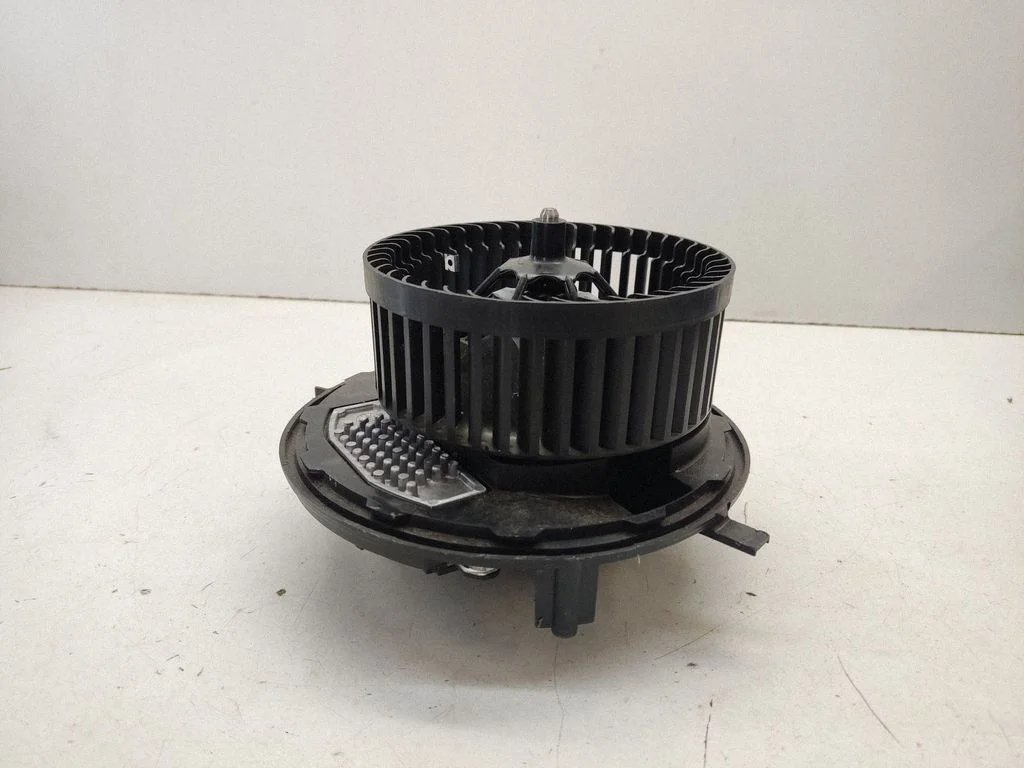 Heater fan/blower 3Q1819021A