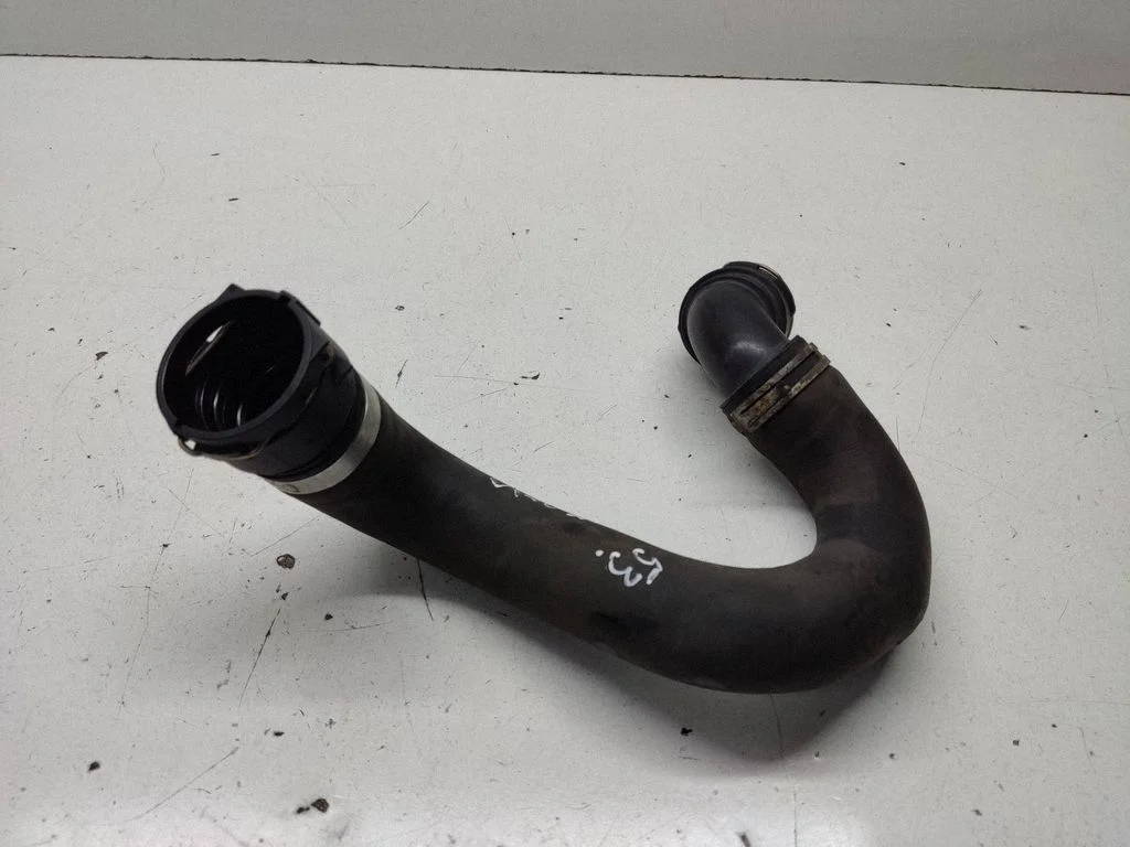 Engine coolant pipe/hose A4475013182