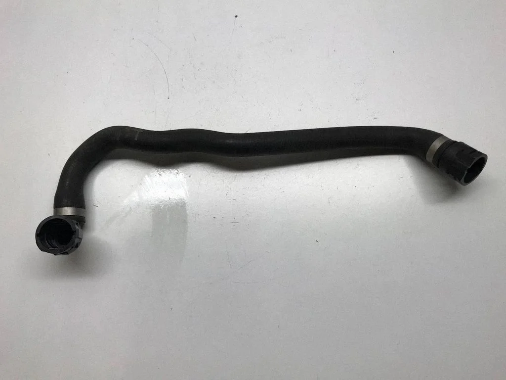 Engine coolant pipe/hose – BMW 1 Series E81 E87 (2004-2011)