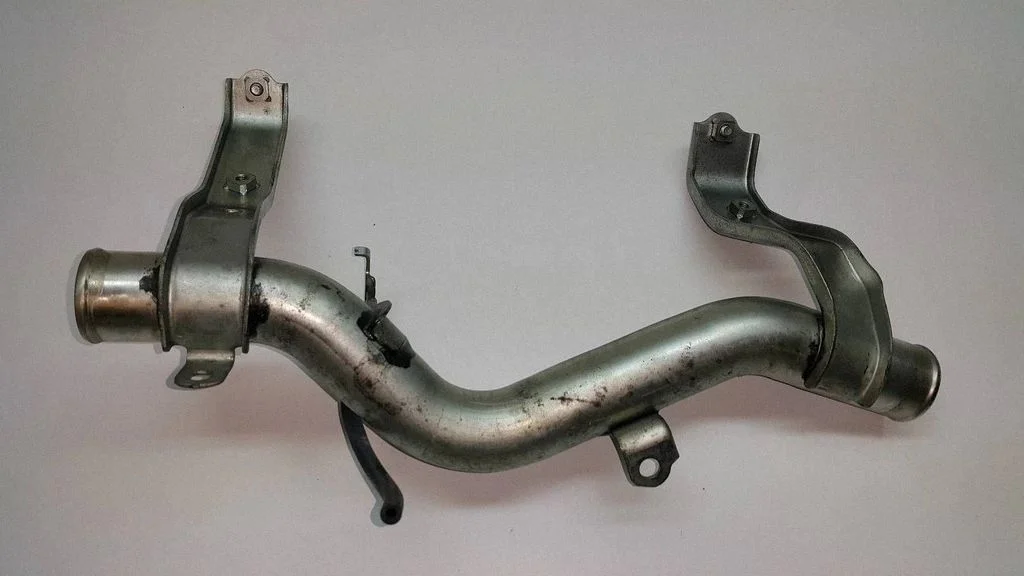 Mootori jahutusvedeliku toru / voolik – Lexus IS 220D-250-350 (2006-2013)