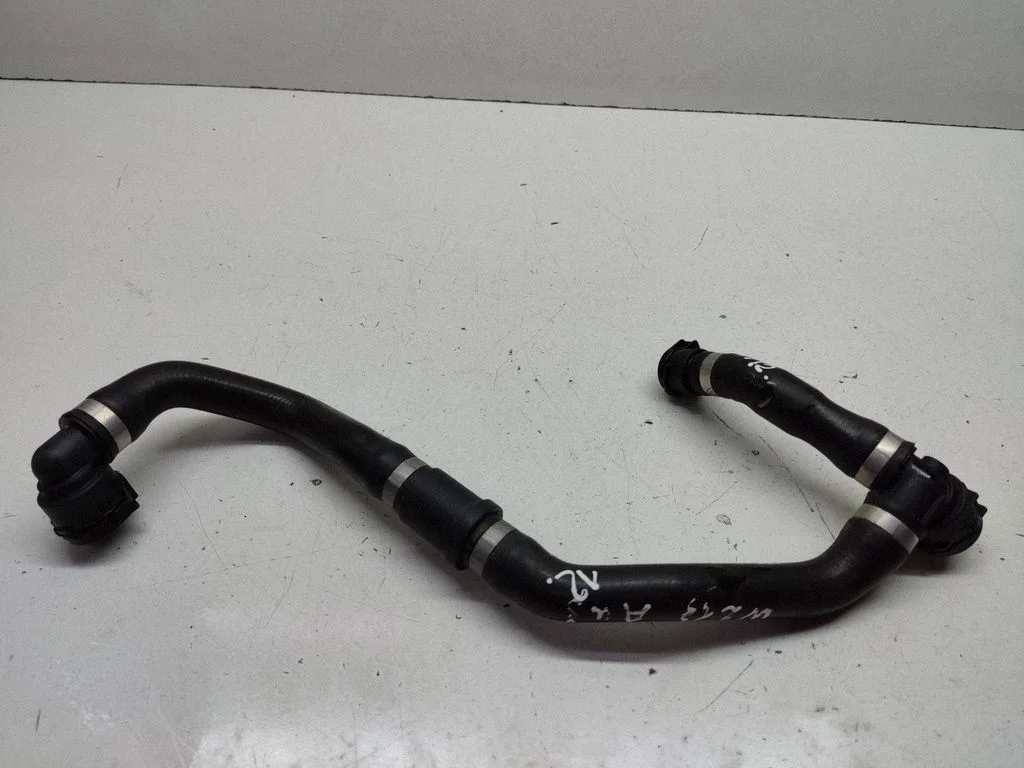 Engine coolant pipe/hose A2135015301