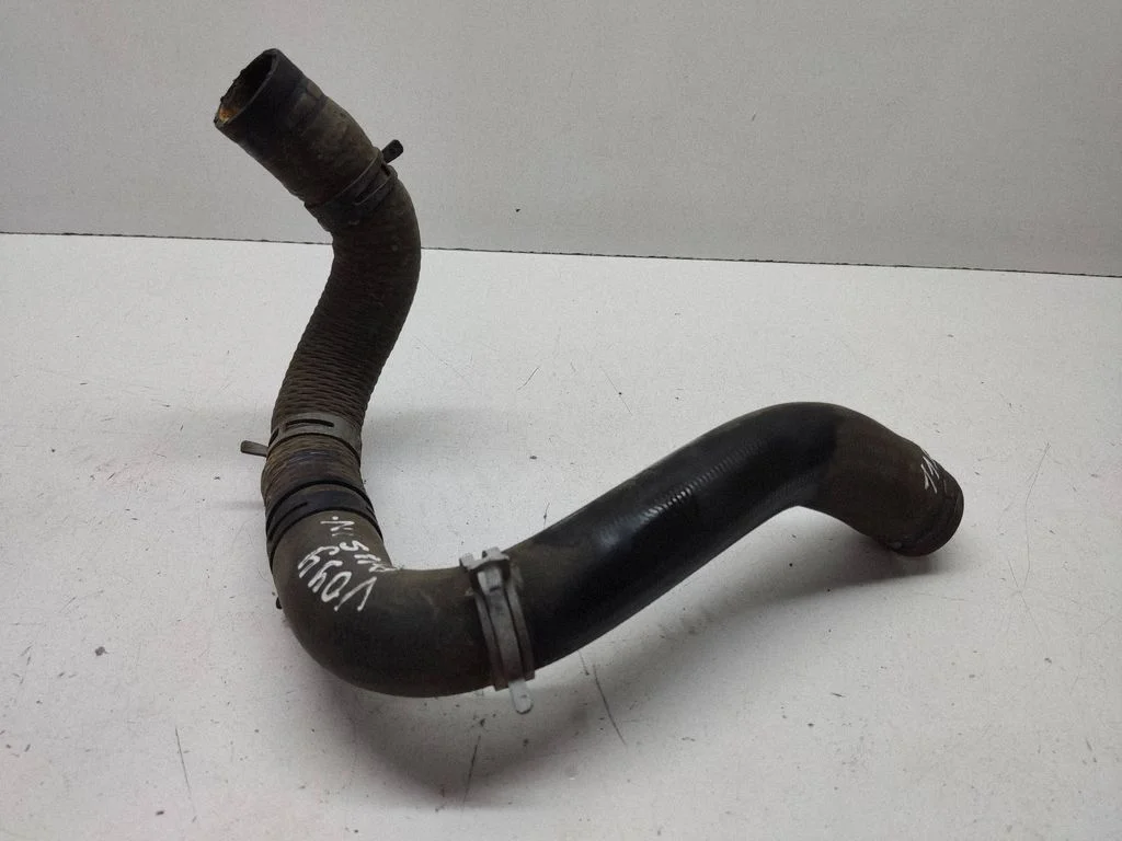 Engine coolant pipe/hose 05005315ad