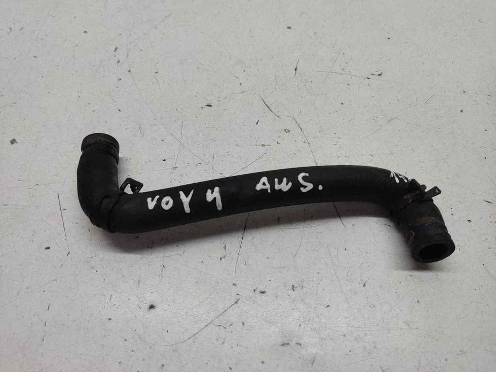 Engine coolant pipe/hose P9582