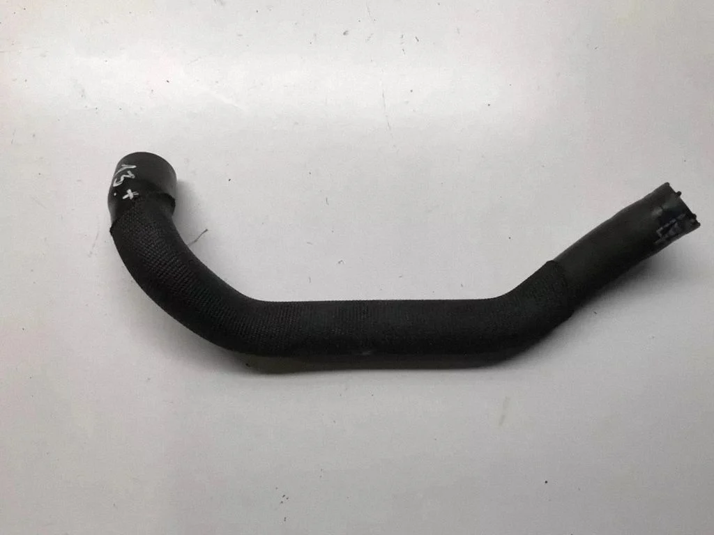 Engine coolant pipe/hose – front